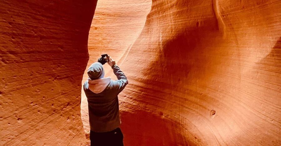 From Phoenix: Antelope Canyon & Horseshoe Bend Day Trip - The Navajo trading post stop: context before the canyon