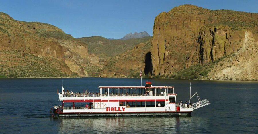 From Phoenix: Apache Trail & Dolly Steamboat Day Trip - How the Apache Trail and Canyon Lake day works in 7 hours