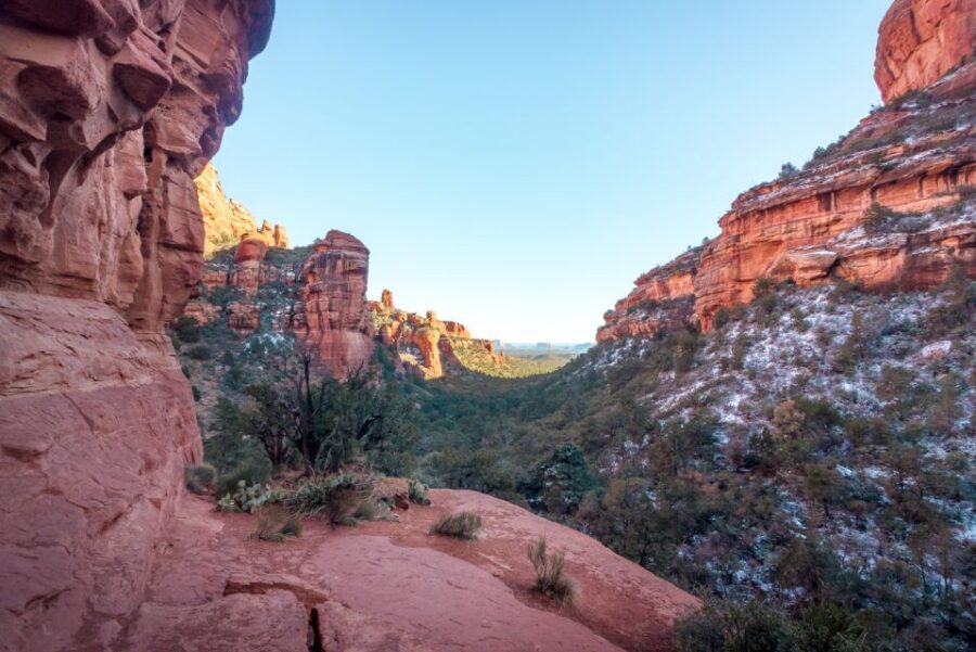 From Phoenix/Scottsdale: Sedona & Grand Canyon Day Tour - Uptown Sedona gives you an easy hour to roam