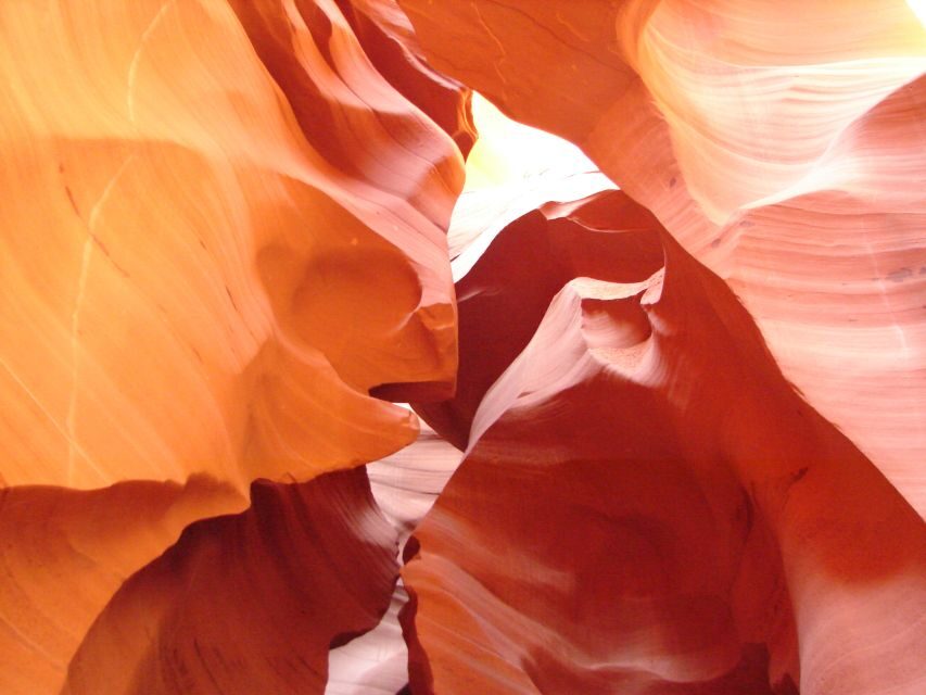 From Scottsdale: Antelope Canyon & Horseshoe Bend Day Tour - Lower Antelope Canyon: one hour, Navajo guidance, and real photo light