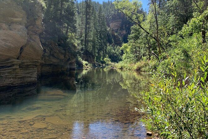 Guided backpacking and hiking trip on Arizona’s Mogollon Rim - The first big workout: descending 800 feet and tackling boulders
