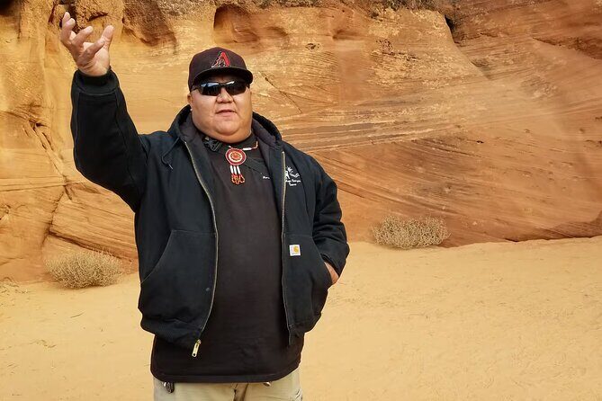 Horseshoe Bend and Antelope Canyon Day Tour from Phoenix - Antelope Canyon time with a Native guide: what you’re paying for