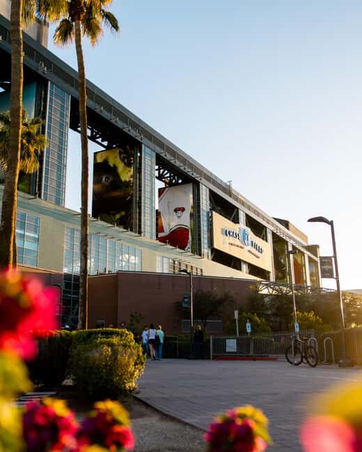 Phoenix: Arizona Diamondbacks Baseball Game at Chase Field - What to Bring (and What to Leave at Home)
