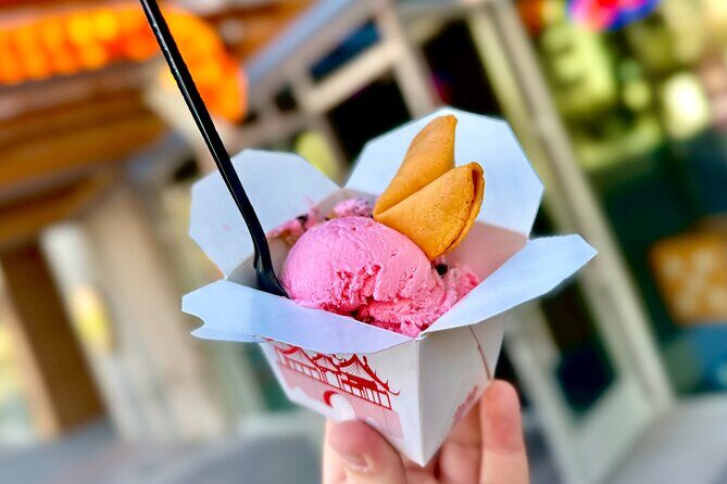 Phoenix Food Tour on Trendy Roosevelt Row with 7 Food Tastings - Stop 1: Welcome to Roosevelt Row art installation (quick, iconic, and useful)