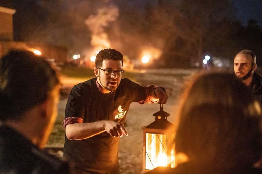 Phoenix: Ghosts & Poltergeists Guided Haunted Walking Tour - What the guide actually does (and why it changes the whole tour)
