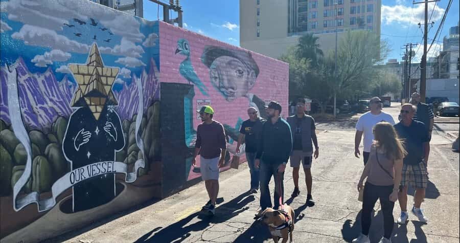 Phoenix: Tacos and Murals Tour - What to bring (so your body keeps up with your camera)