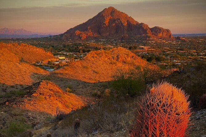 Spectacular Sunrise Guided Hike in Phoenix, Arizona - Stop 1: Hike Quartz Ridge and get close to granite and quartz