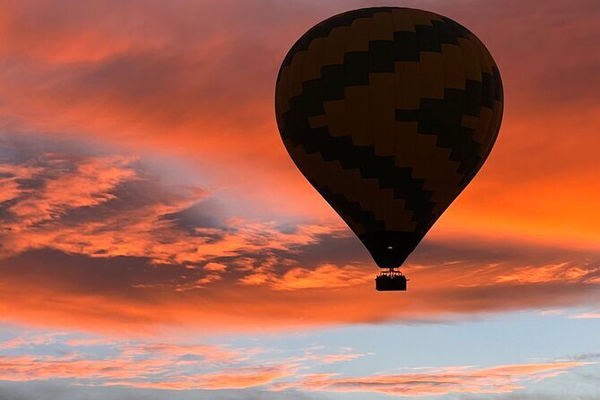 Sunrise Sonoran Desert Hot Air Balloon Ride from Phoenix - Landing and the toast: champagne, fresh fruit, and an easy finish